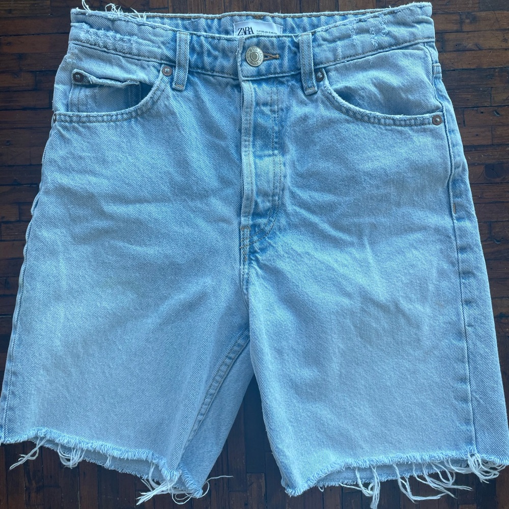 Zara 7” Light Blue Denim Shorts